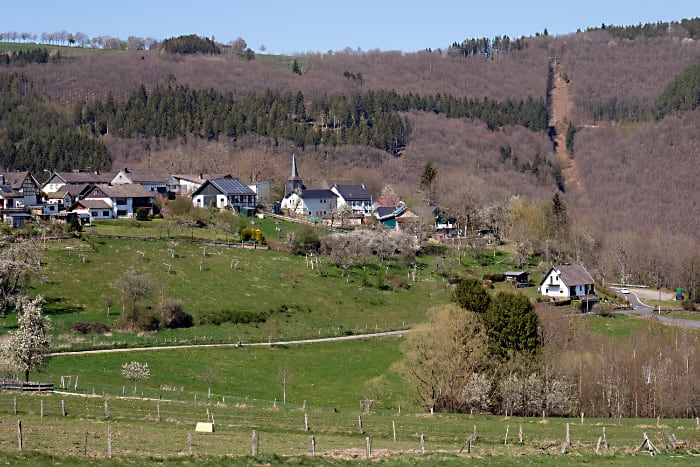  Kirche von Dedenborn 